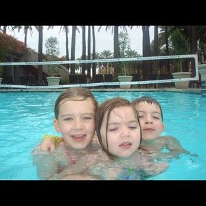 Meet your Posher, Carla